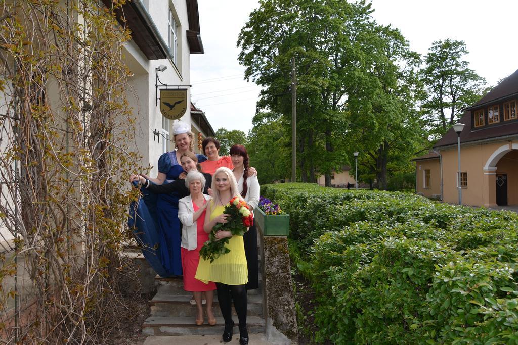 Kalna Ligzda Hotel Smiltene Kültér fotó