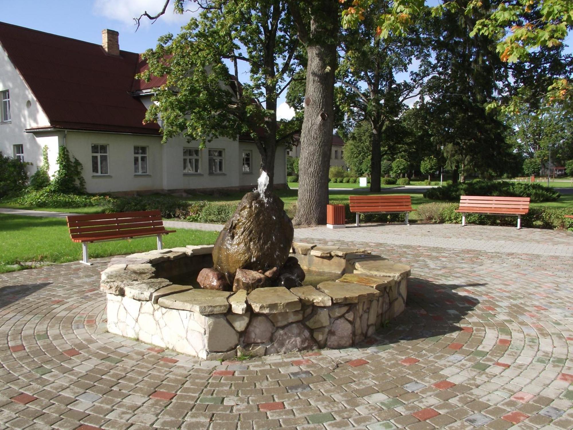 Kalna Ligzda Hotel Smiltene Kültér fotó